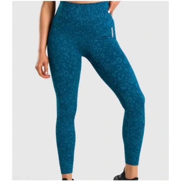 Gymshark Blue Leopard Print Full Length Leggings Size 28 inch waist - Picture 1 of 8
